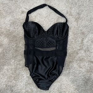 NWOT Victoria’s Secret black thong teddy. 32C